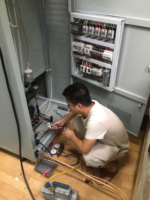 西安曲江大道中央空调维修_空调加氟几个压_卓越服务