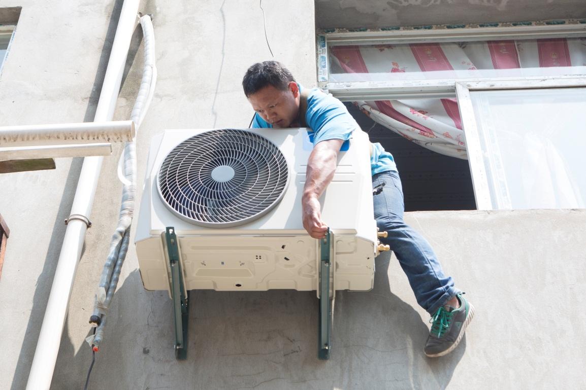 西安曲江兰亭空调维修电话_空调安装怎么收费_创新服务