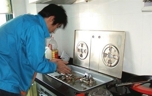 西安西二环专业维修燃气灶电话在这里_联系方式