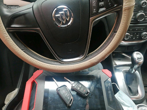 济南友谊苑小区附近开锁公司 修锁安装玻璃门门禁