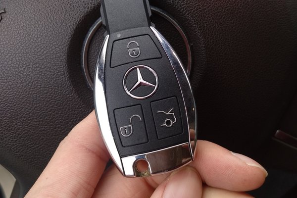 济南配汽车钥匙电话，汽车钥匙匹配公司，全济南24小时开锁配遥