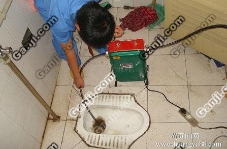 济南舜玉小区附近疏通公司电话上门服务维修疏通马桶下水道