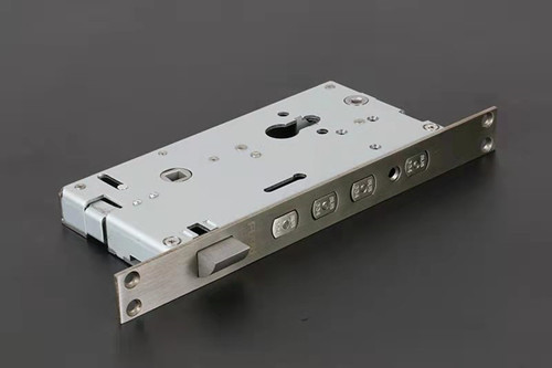 济南段店馨苑附近开锁公司 匹配汽车钥匙