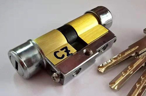 济南新城领寓附近开锁换锁/工【】商注册】公安备案