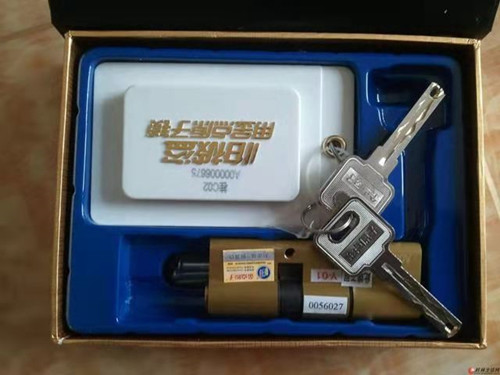 济南路劲御景城附近开锁公司电话、即可达到开锁换锁修锁