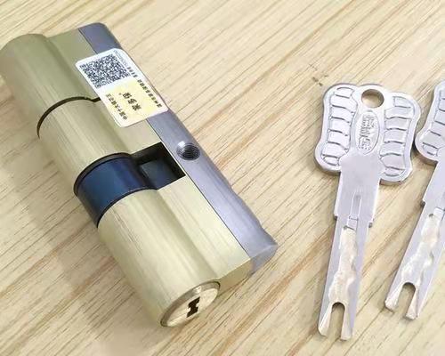 济南海信贤文世家附近开锁公司/更换指纹锁方便安全