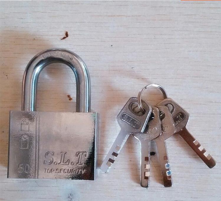 济南卧龙路附近开锁公司(24小时修锁 换锁芯)服务周到