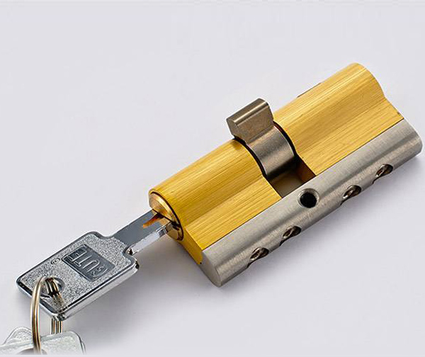 济南北园大街附近开锁公司电话,玻璃门地弹簧安装