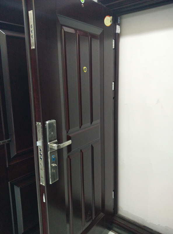 济南安泰诚品附近开锁公司,换锁芯修锁 实力强