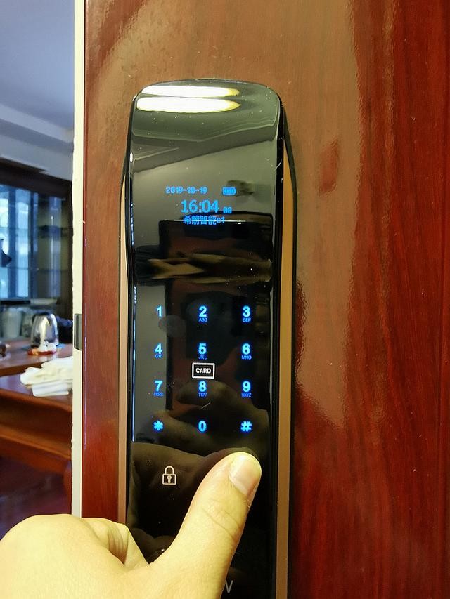 济南山大南路附近开锁公司/历下区历山东路开锁换c级锁芯