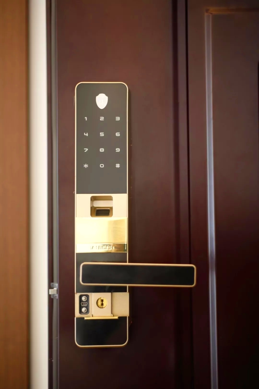 济南卧龙路附近开锁,安装密码指纹锁,防盗性能更强