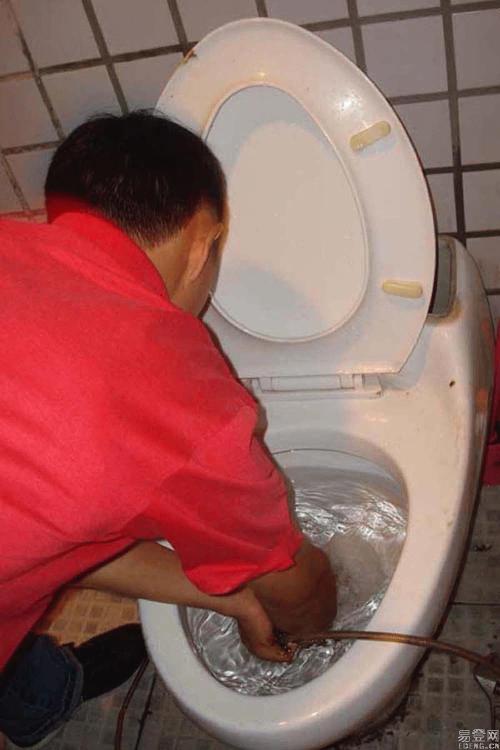 济南市中区疏通下水道蹲便马桶地漏菜池浴缸服务公司