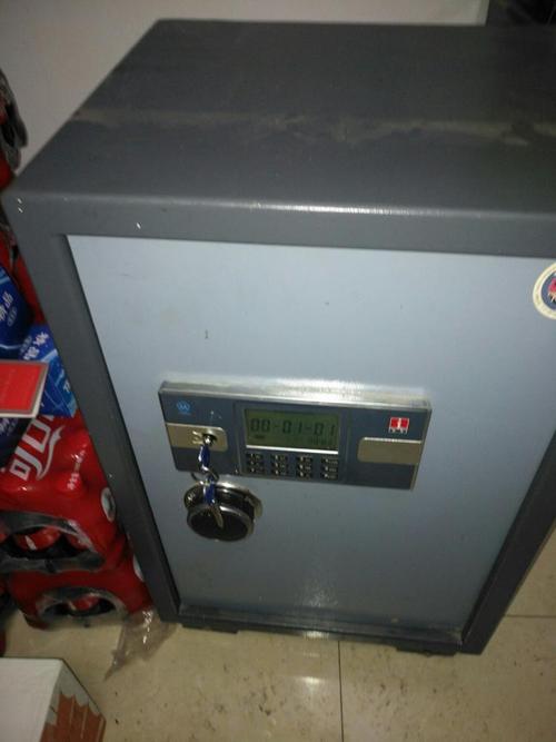 武汉汉阳开汽车锁,汉阳区配汽车钥匙电话