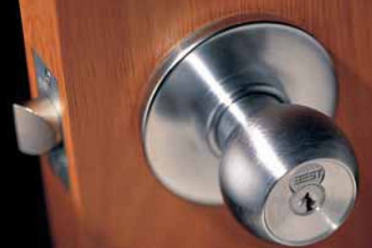 济南重汽嘉祥苑小区附近开锁公司/