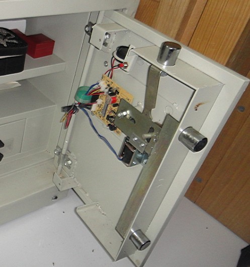 济南天桥区开锁换锁修锁～老锁匠 技术精湛 师傅电话多少