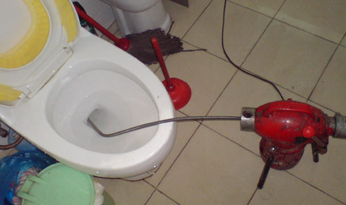 济南佛山苑小区附近疏通下水道公司,更换水龙头喷头