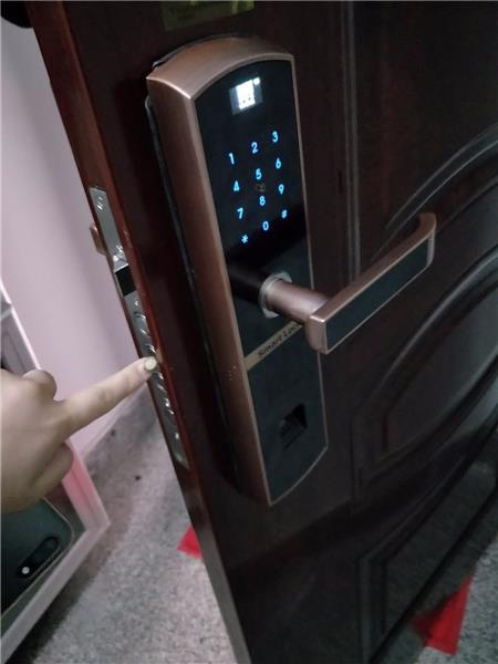 济南指纹锁销售安装热线-装指纹锁电话