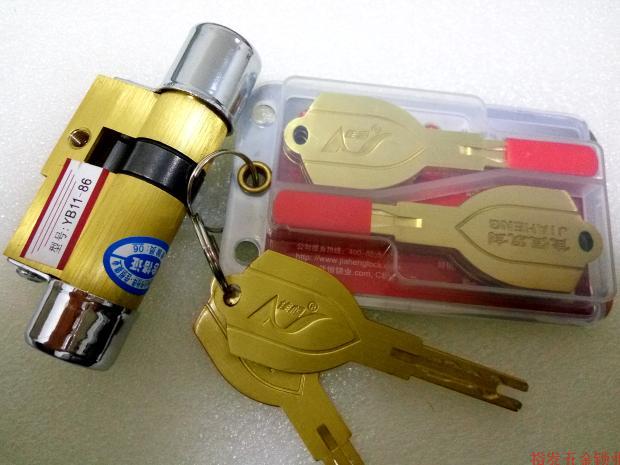 济南市中区换锁安装指纹锁,乐山小区附近开锁换锁配钥匙