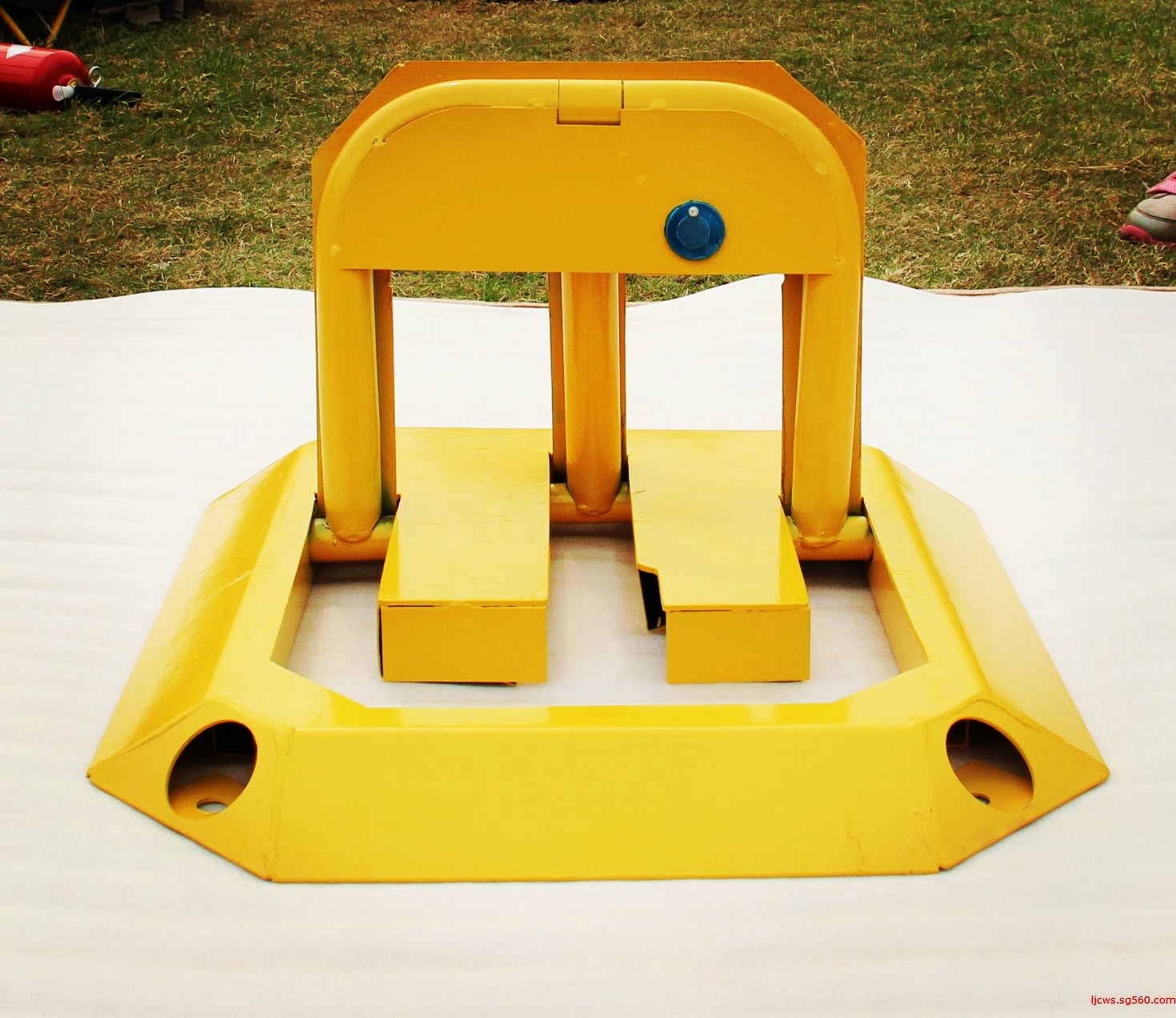 济南安装地锁电话 上门安装地锁和车位锁 无需电源