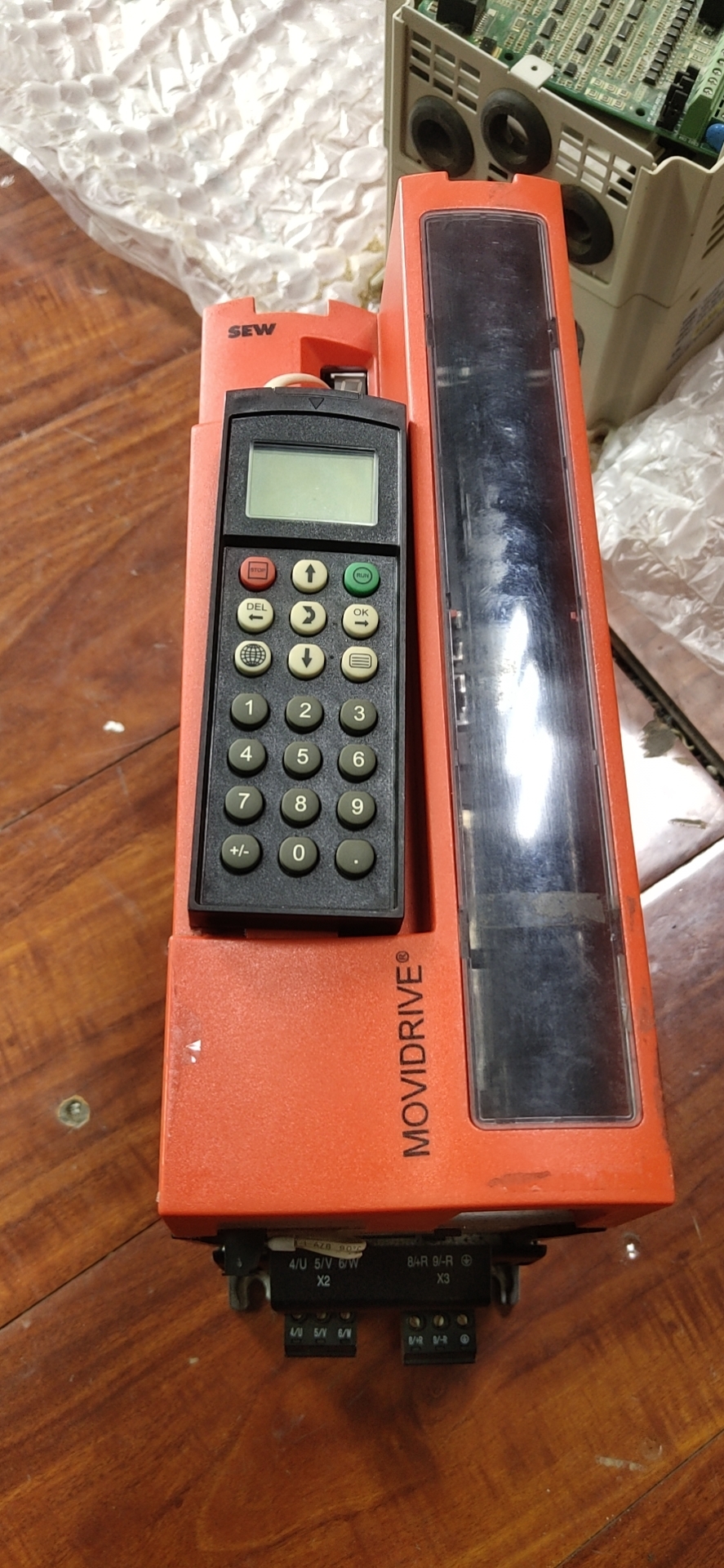 河南郑州sew伺服驱动器数码管闪烁维修