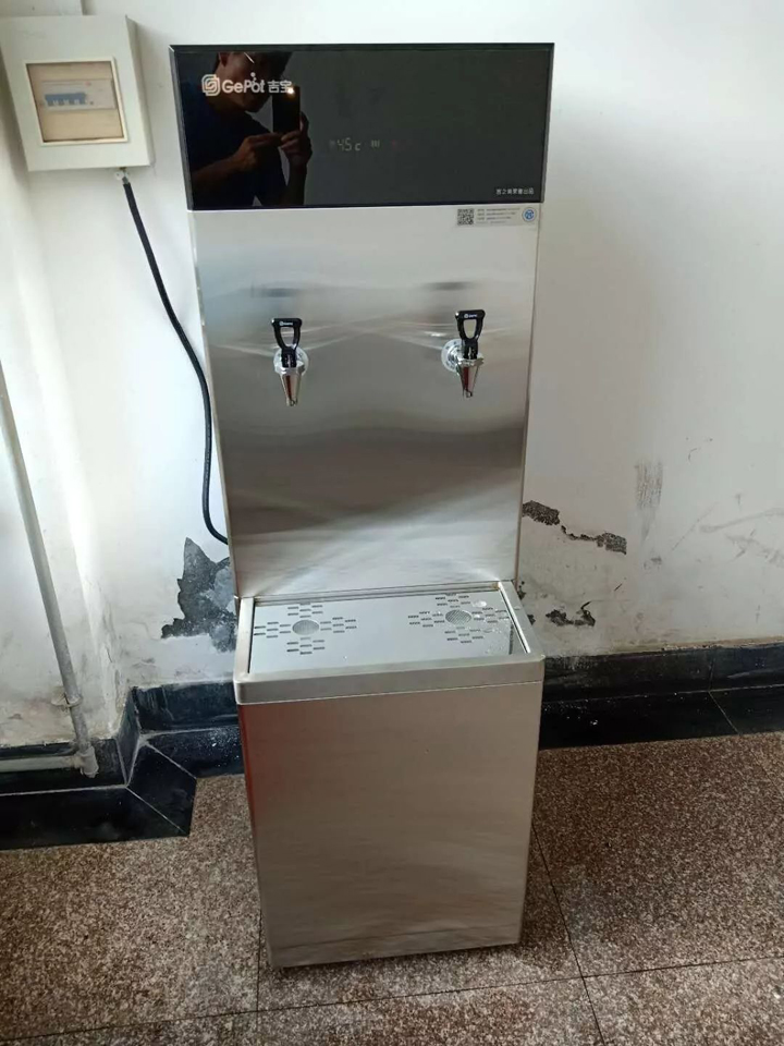 北京青花瓷净水机维修电话、青花瓷纯水机全国统一服务电话