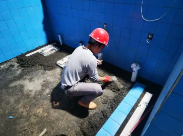 衛生間墻面做了防水后，怎么貼磚不掉？