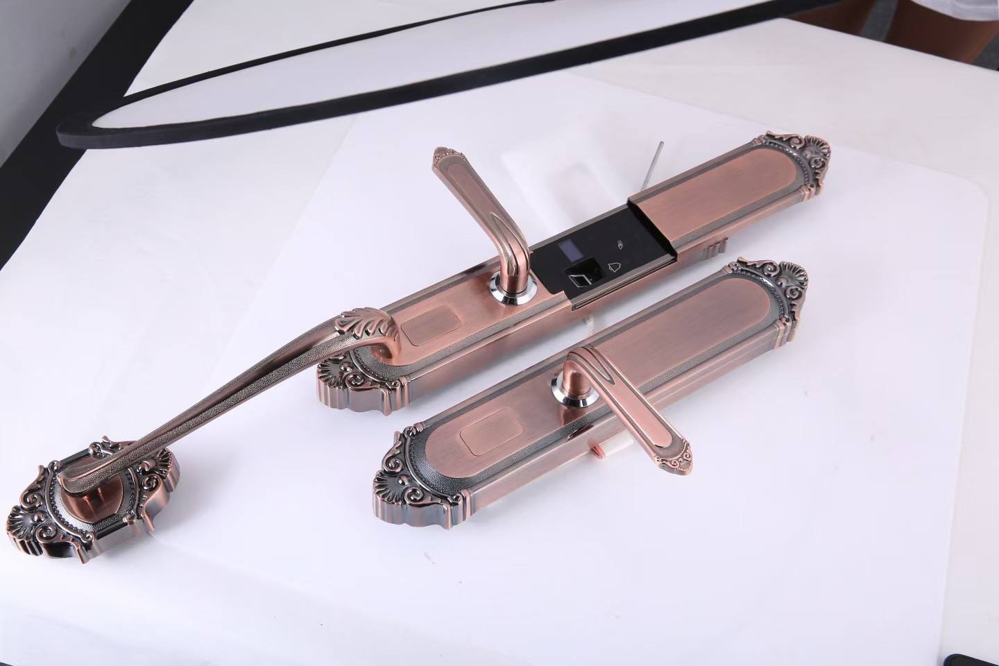 济南和谐广场附近开锁公司、25年老锁匠开锁 技术超越