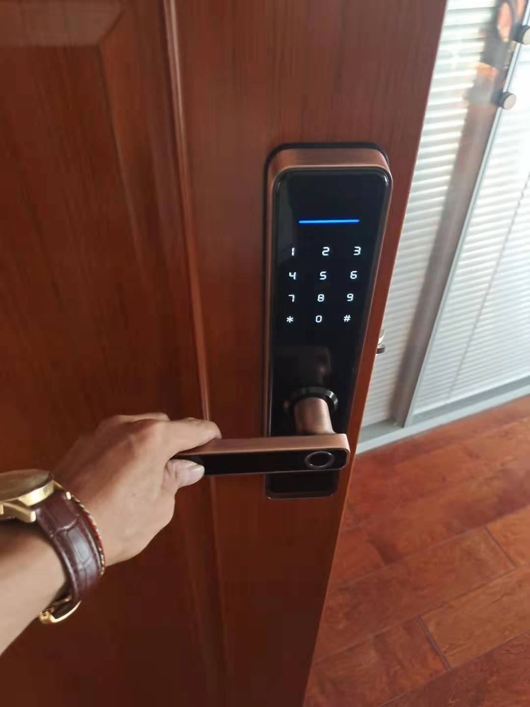 济南肿瘤医院附近开锁公司 金石鑫小区开锁换锁电话