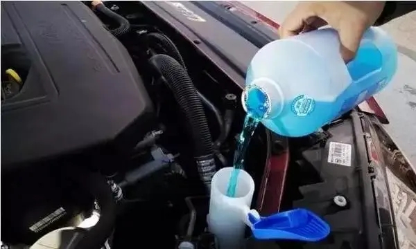 汽车不喷玻璃水怎么办？汽车不喷玻璃水是什么原因？