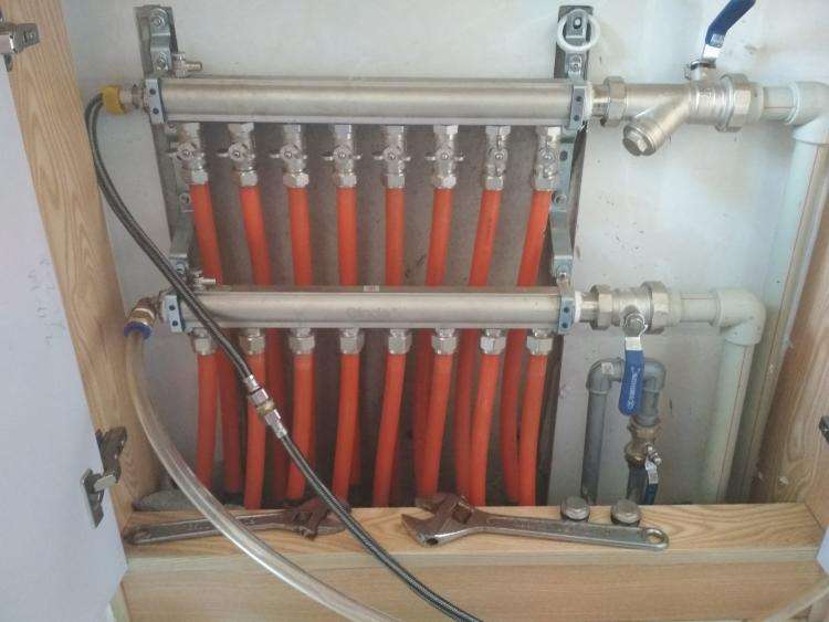 西安曲江新区暖气片清洗价格-西安地暖漏水检测维修,地暖管打压检测漏水