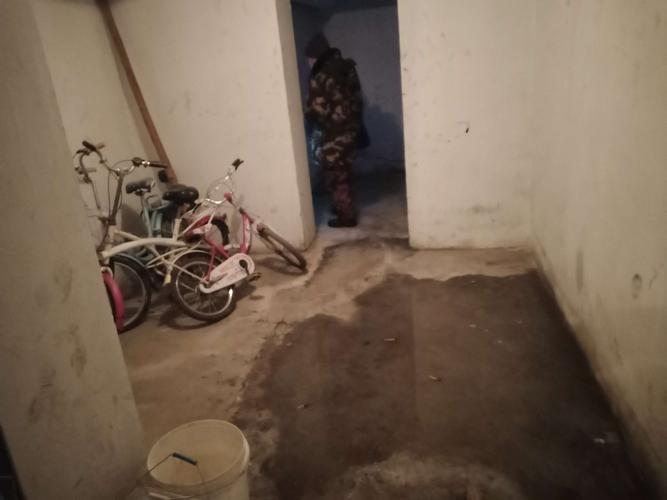 地下室墻面出現滲水、漏水，如何讓它快速不漏水？
