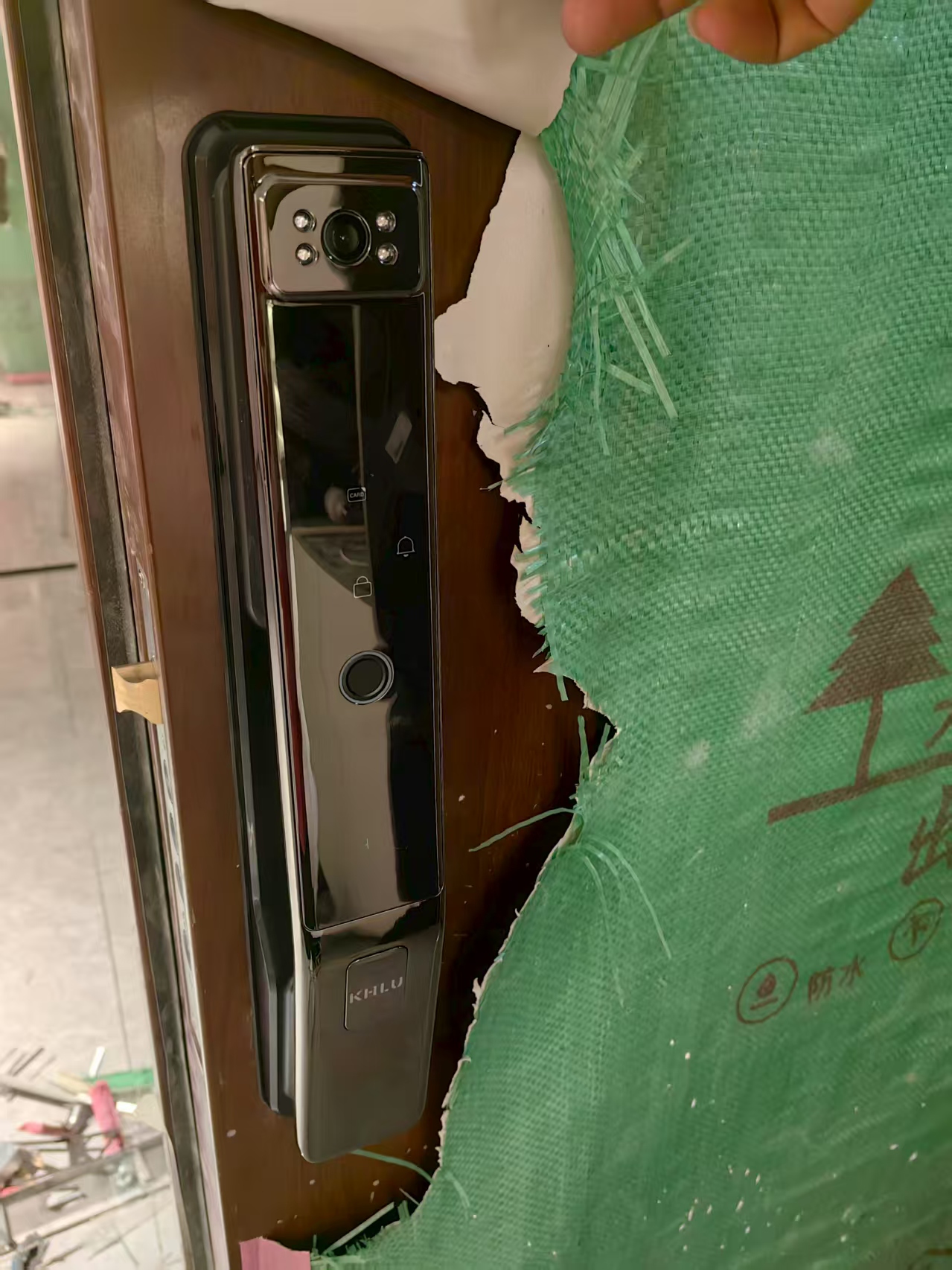 自贡市开锁公司 - 换锁 - 商铺换锁兼顾安全便捷