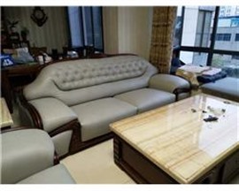 天津旧沙发翻新 真皮沙发维修