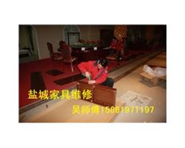 盐城各种木门和防盗门维修，楼梯，办公家具维修