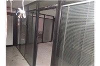 郑州玻璃隔断量尺设计安装，办公室隔断生产厂家的价格