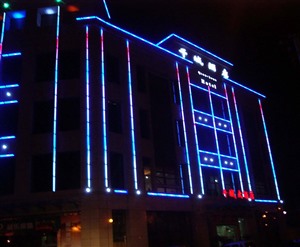 东莞 户外广告路牌、楼体、灯箱 LED发光字制作安装