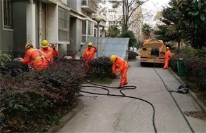 衡水大型强力吸污车:清理疏通污水池,沉沙池清理，化粪池清理