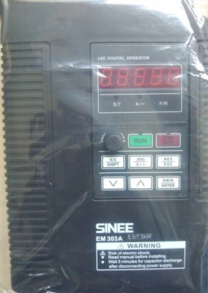 北京密云SINEE正弦EM560深井泵变频器变频柜维修