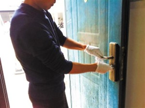 澄江镇疏通下水管道厕所开锁换锁芯上门修门保险柜