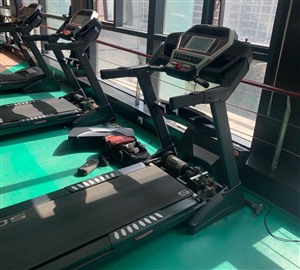 武汉全市各区跑步机维修报修热线/洪山区健身房速尔F63维修