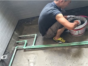 宜宾卫生间漏水维修—专业防水20年经验|卫生间防水补漏师傅