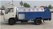 黄龙附近疏通下水道