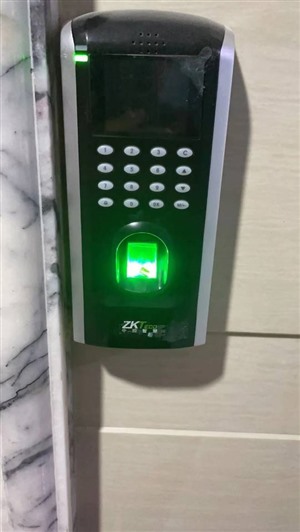 郑州玻璃门安装门禁系统公司电话/安装一套门禁多少钱