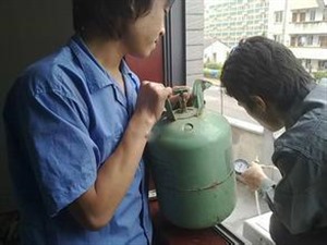 桂林七星区空调维修服务中心七星区空调加氟七星区清洗空调