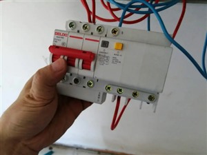 太原南内环电路维修 灯具维修安装 插座没电 穿网线