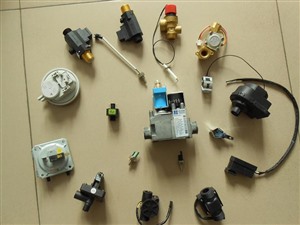 西安艾瑞科壁挂炉维修电话-24小时400客服统一受理中心