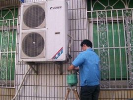 顺义滨河小区空调加氟电话空调维修安装一般多少钱