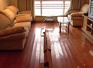 上海实木地板维修-旧地板翻新保养-地板安装电话
