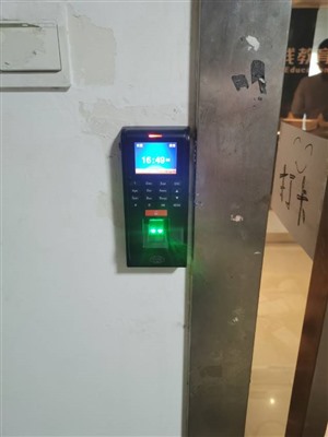 郑州市安装门禁系统公司电话_郑州安装玻璃门门禁指纹系统