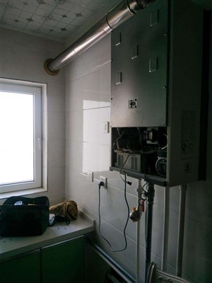 阿里斯顿壁挂炉维修服务网点-全国24小时400客服热线中心